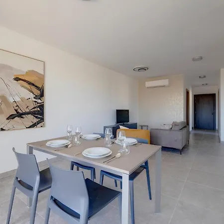 Valley's Edge Daire San Ġwann