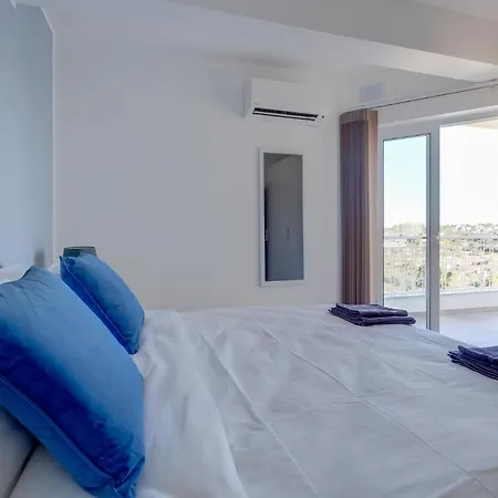 Valley's Edge Daire San Ġwann